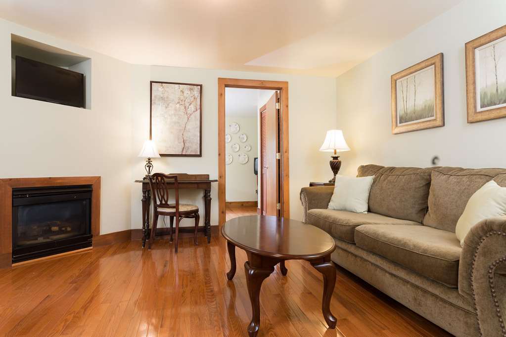 Seven Hills Inn 레녹스 내부 사진