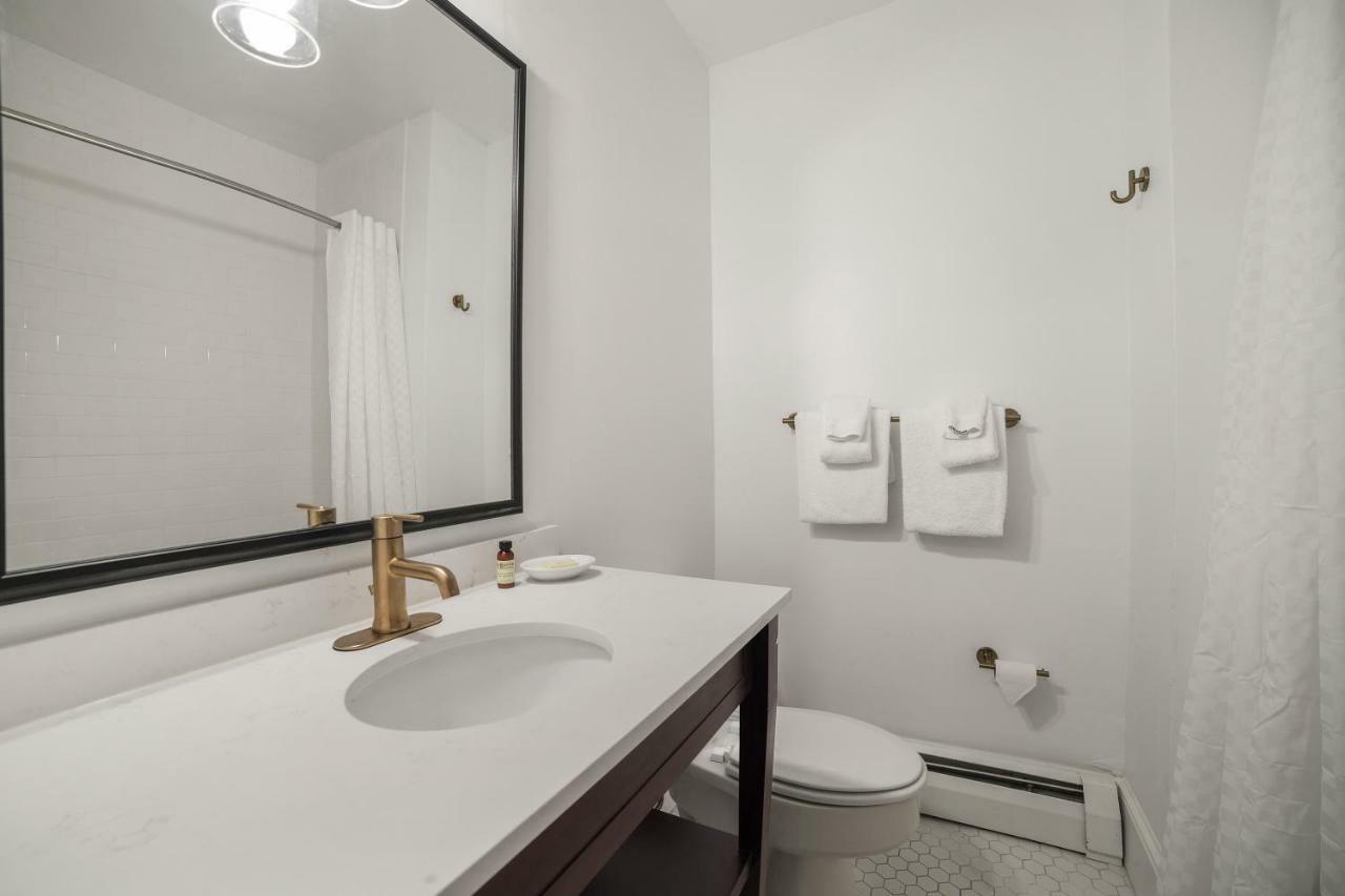 Seven Hills Inn 레녹스 외부 사진